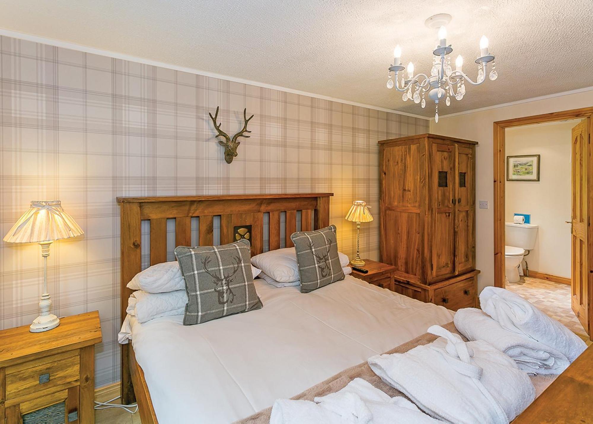 Charlesworth Lodges Глоссоп Номер фото